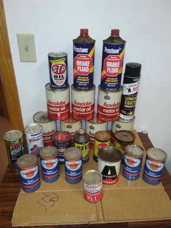 lot 3 image: Vintage Motor Oil and Automotive Products (24)