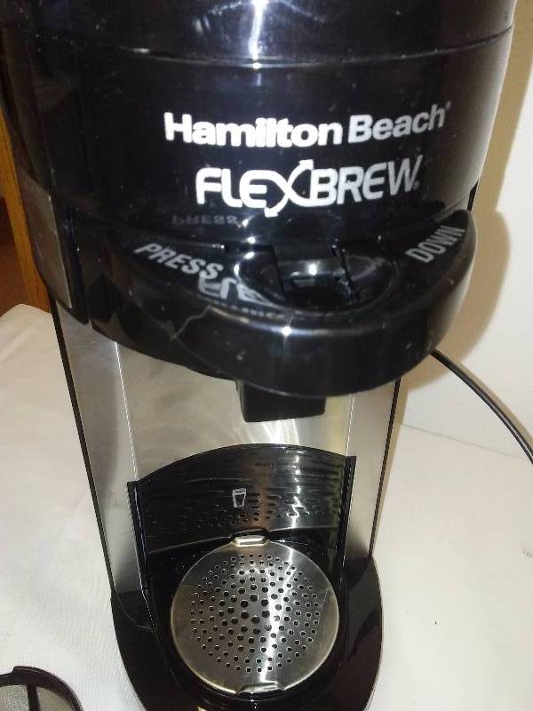 lot 18 image: Hamilton Beach FlexBrew Coffee Maker, new without box