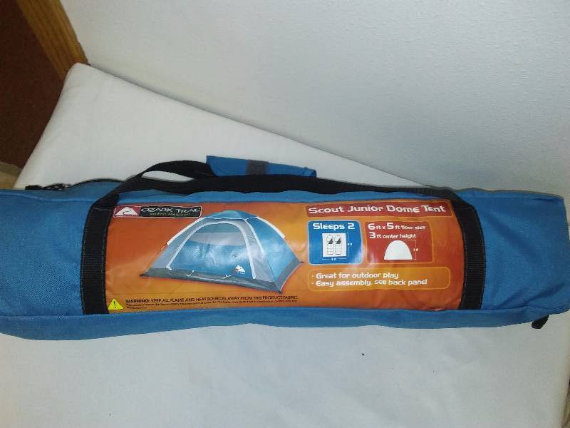 lot 27 image: Scout Jr. Dome Tent, 6 x 5 ft., looks new