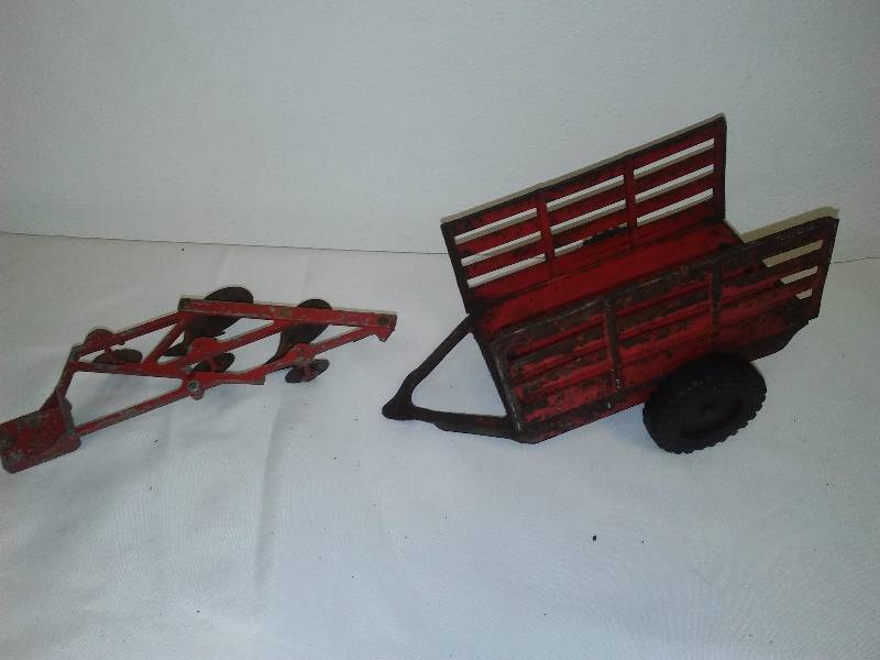 lot 31 image: Vintage Metal Farm Toys, Wagon (Tonka) and Plow