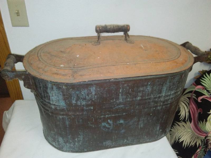 lot 51 image: Vintage Copper Wash Tub