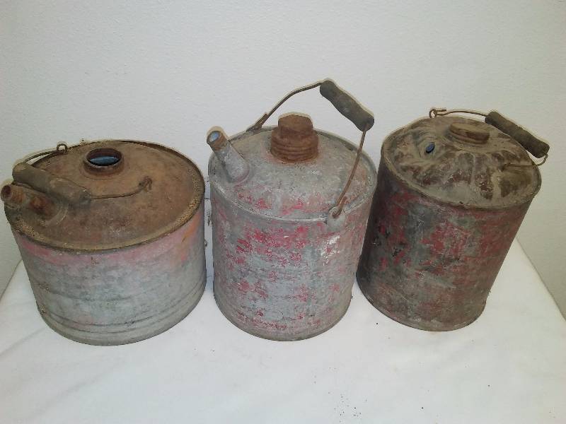 lot 100 image: Vintage Gas Cans (3)