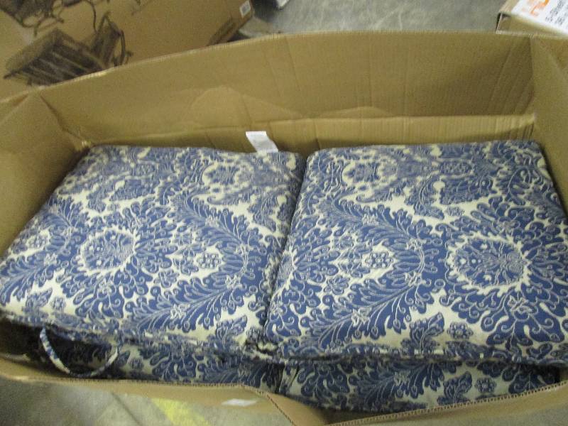 Lot of 4 Hampton Bay Chelsea Damask...