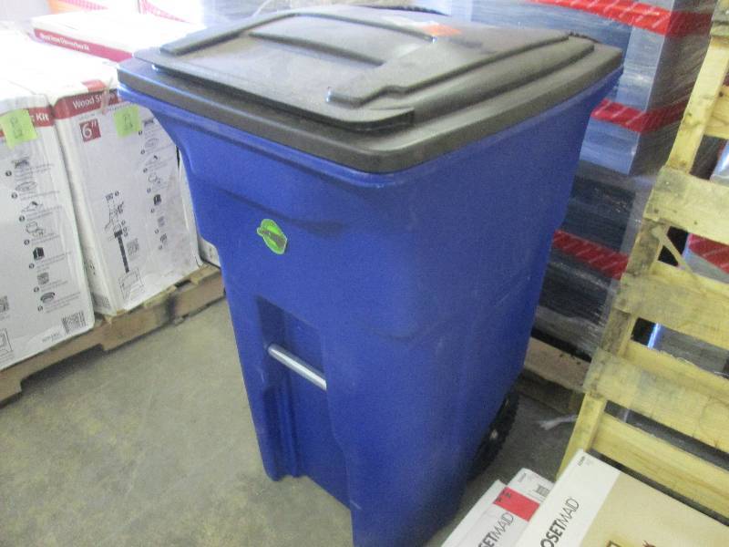 Toter 64 Gal Wheeled Blue Trash Can...