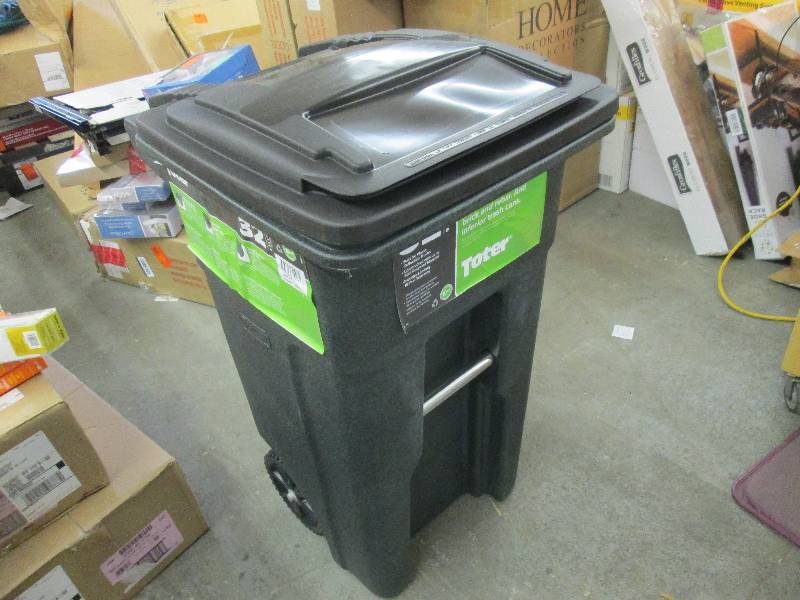 Toter 32 Gal. Green Trash Can with ...