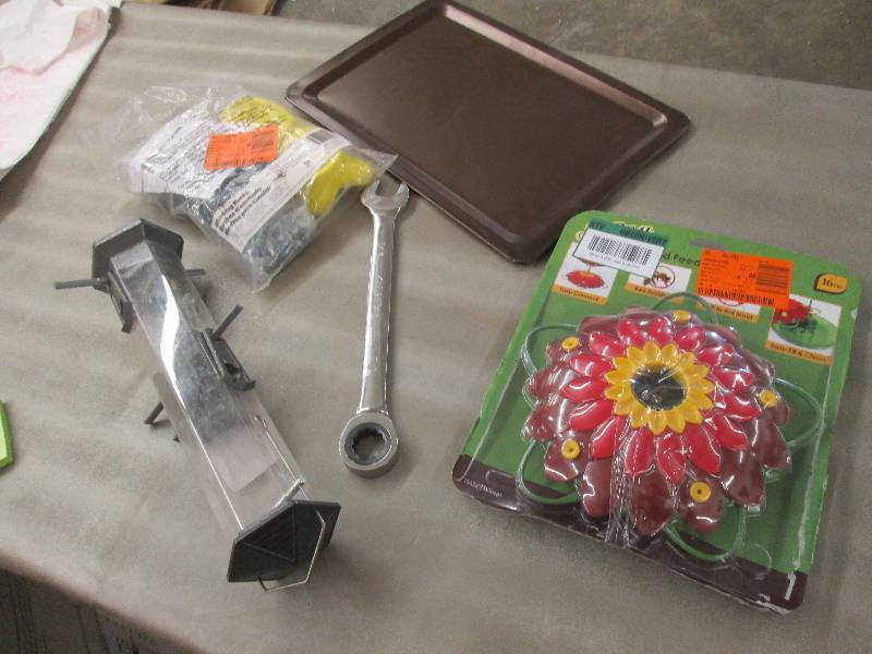Bird Feeders, Large Wrench, Tray, P...