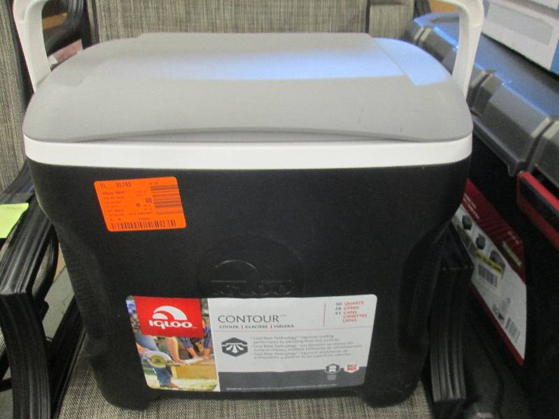 Igloo Contour Combo 30 Qt. Cooler...