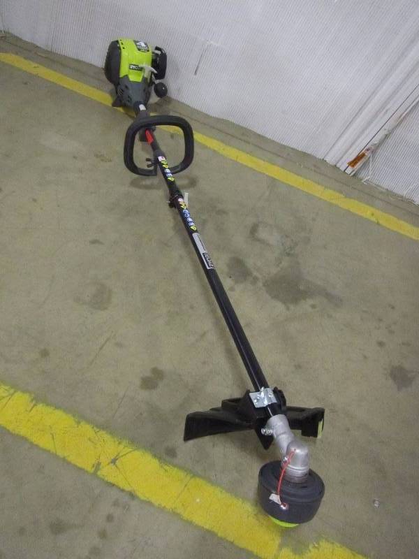 lot 6 image: Ryobi 4-Cycle 30cc Attachment Capable Straight Shaft Gas Trimmer