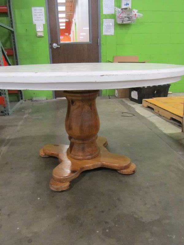 lot 12 image: 7 piece dining table