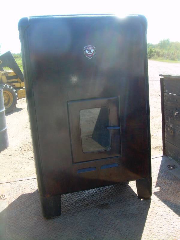 ANTIQUE JUNGERS OIL STOVE