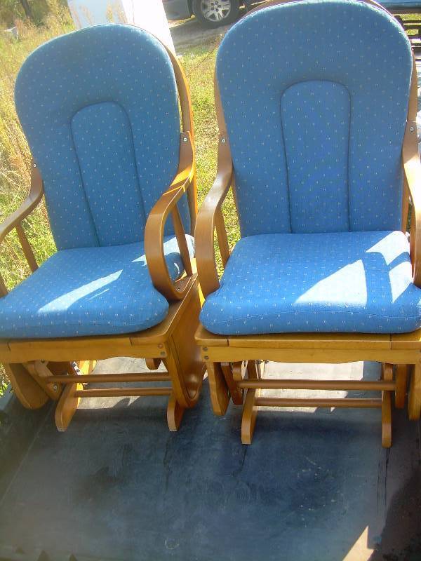 2 BLUE GLIDER ROCKERS