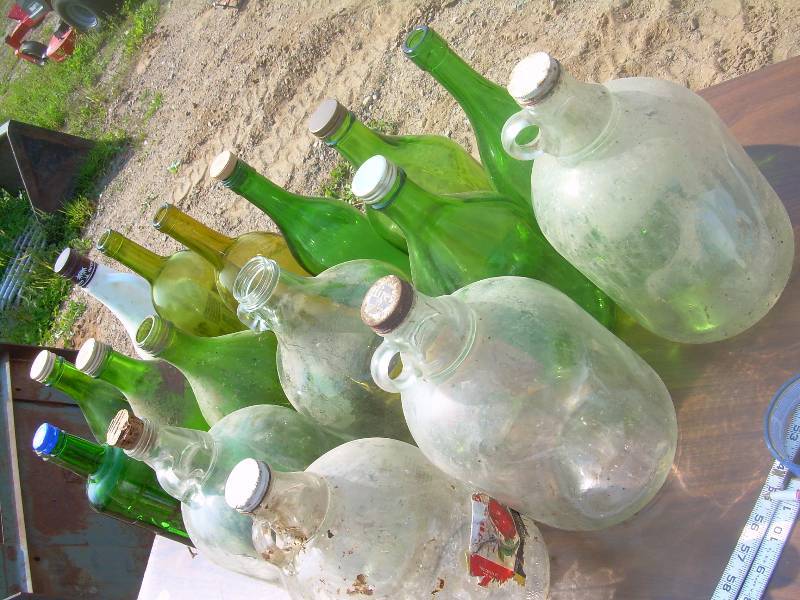 GLASS JUGS AND BOTTLES