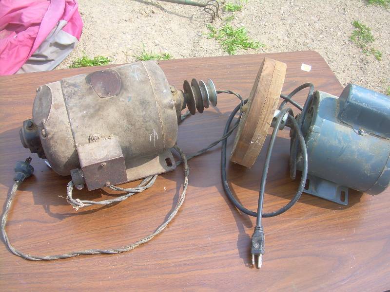 2 MOTORS