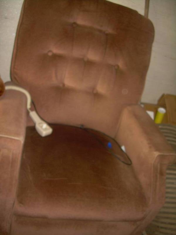 ELECTRIC LIFT CHAIR