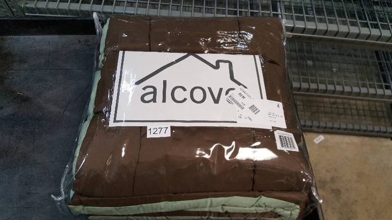 lot 1277 image: alcove Solid Color Microfiber Reversible Comforter - Dark Chocolate & Green - Full Size