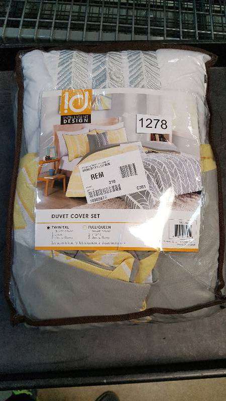 lot 1278 image: Intelligent Design Kennedy 4-Pc. Duvet Cover Set - Yellow - Twin Size