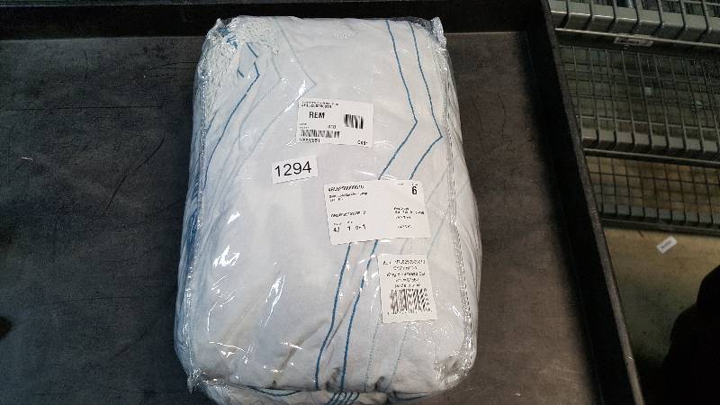 lot 1294 image: Symphony 3pc Chenille Bedspread Set - King Size