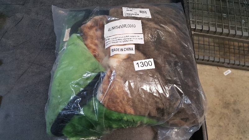 lot 1300 image: alcove Brown Bear Throw Blanket