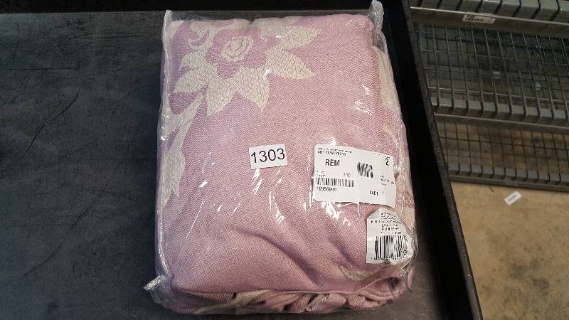 lot 1303 image: Folklore 3-Pc. Jacquard Bedpsread Set - Lavender - King Size