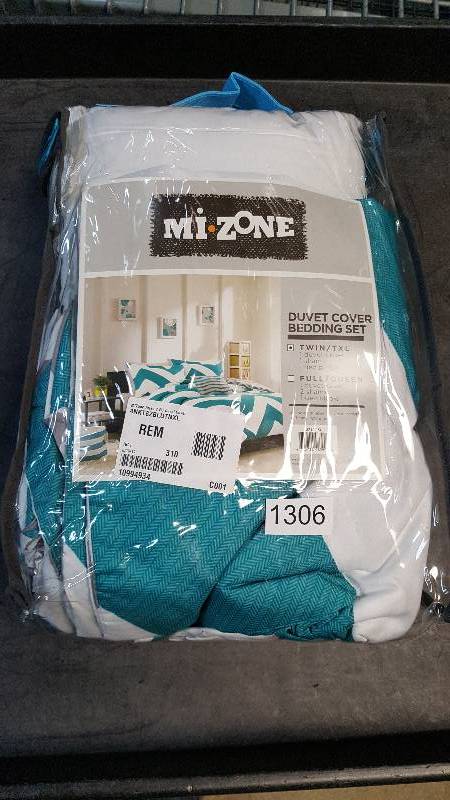 lot 1306 image: MiZone Aries 3 PC Duvet Cover Set - Teal Blue - Twin  Twin XL Size