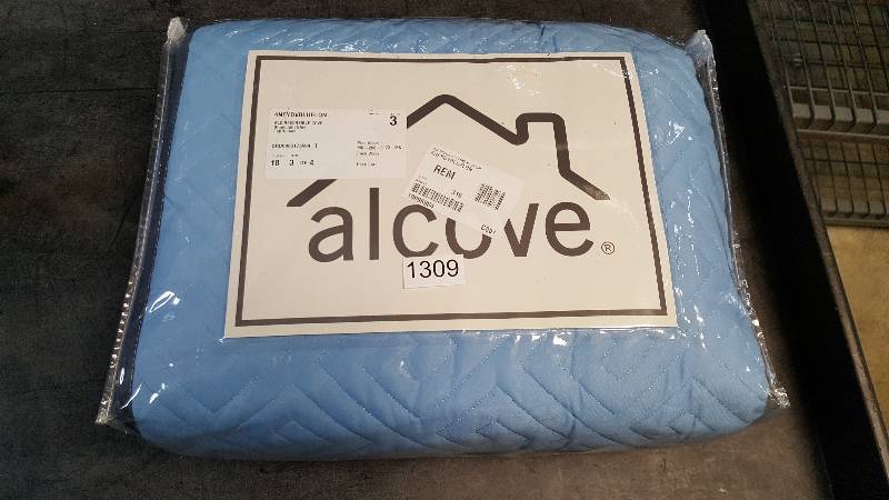 lot 1309 image: alcove Reversible Coverlet Set - Blue  Light Blue - Full  Queen Size