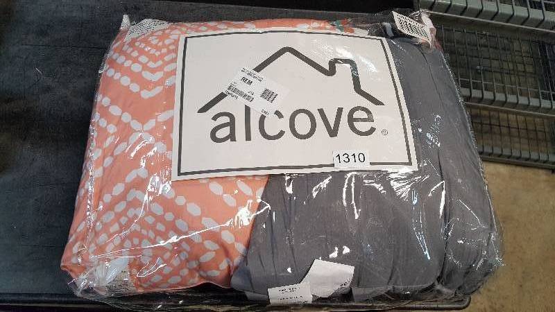 lot 1310 image: alcove Ibiza 5-Pc. Quilt Set - Coral - Full  Queen Size