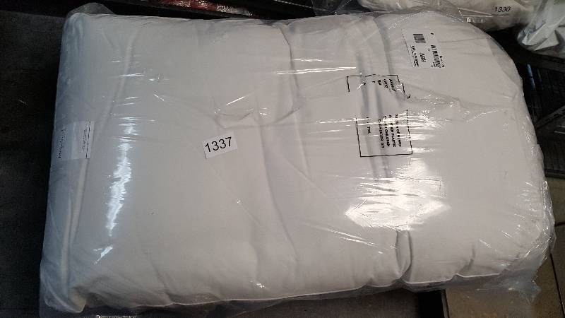 lot 1337 image: McLeland Design Density Extra Firm Pillows 2-Pack - Queen Size