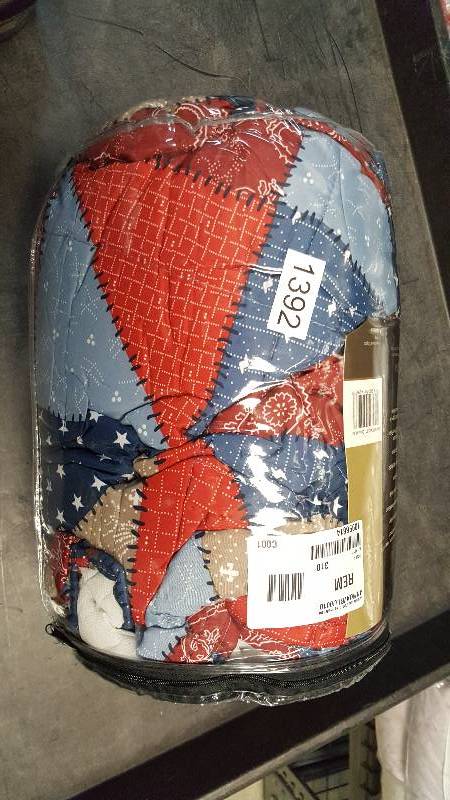 lot 1392 image: Innovative Textile Solutions Americana Sofa Protector