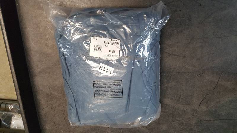 lot 1419 image: Serta Relaxed Fit Cotton Duck Loveseat Slipcover - Indigo