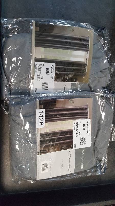 lot 1426 image: Madison Park Cody Foamback 42 x 63 Grommet Panel - Gray