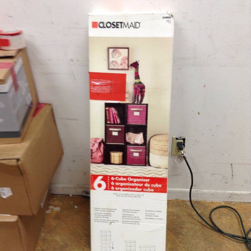 lot 24 image: Closetmaid 6 Cube Organizer