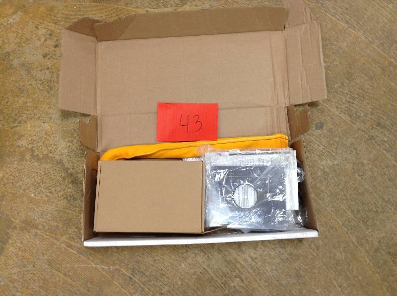 lot 43 image: Delta Vero Monitor 17 series chrome shower trim Model#  T17253 open box never used