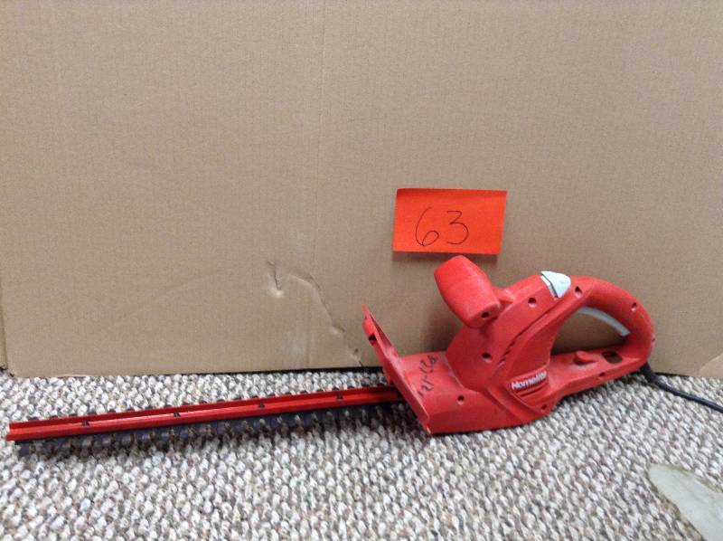 lot 63 image: Homelite electric hedge trimmer
