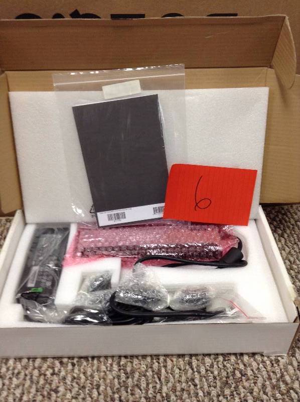 lot 6 image: Gateway Port Replicator