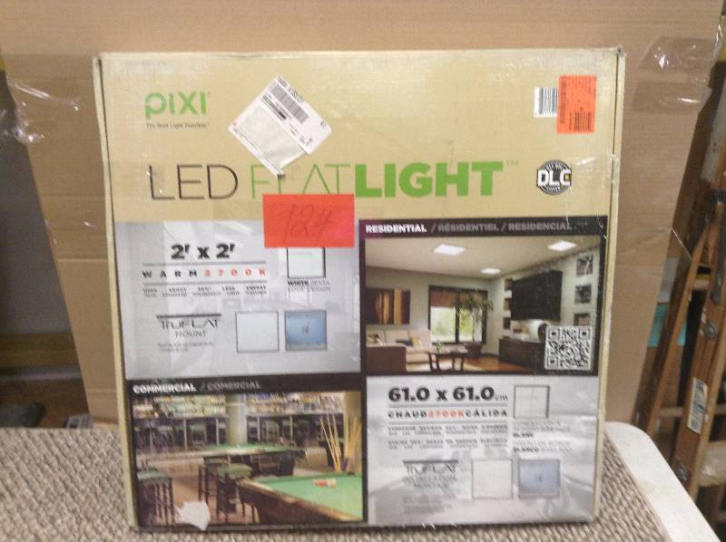 lot 124 image: pixi LED FlatLight never used