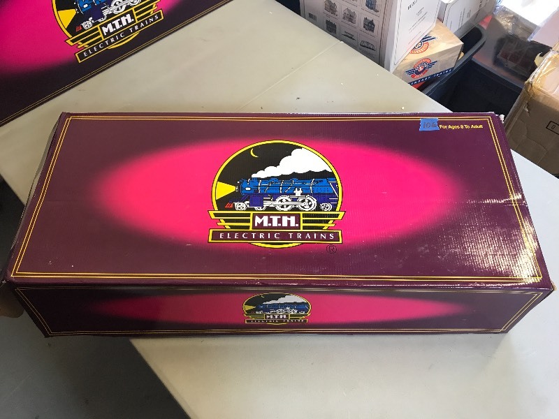 lot 106 image: MTH DULUTH, MISSABE, & IRON RANGE YELLOWSTONE DIE-CAST STEAM LOCOMOTIVE