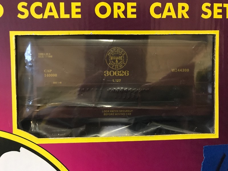 lot 138 image: MTH DULUTH, MISSABE, & IRON RANGE ORE CAR SET