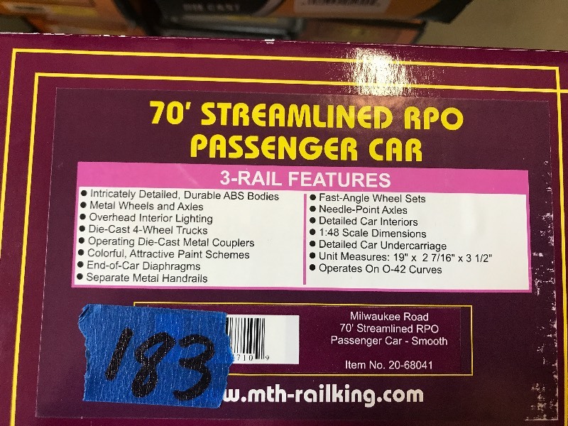 lot 183 image: MTH MILWAUKEE ROAD 70 STREAMLINED RPO PASSENGER CAR - SMOOTH