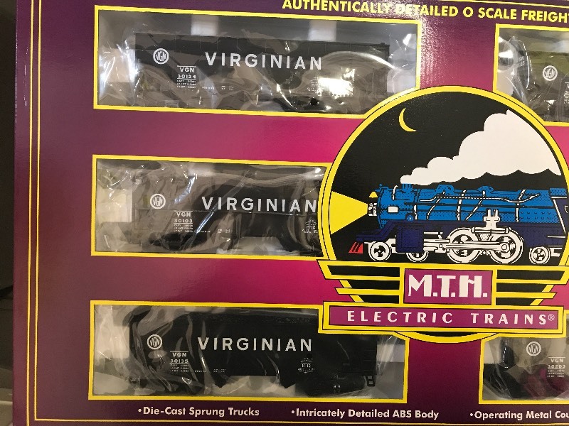 lot 198 image: MTH VRGINIAN 2 BAY OFFSET HOPPER W COAL LOAD SET