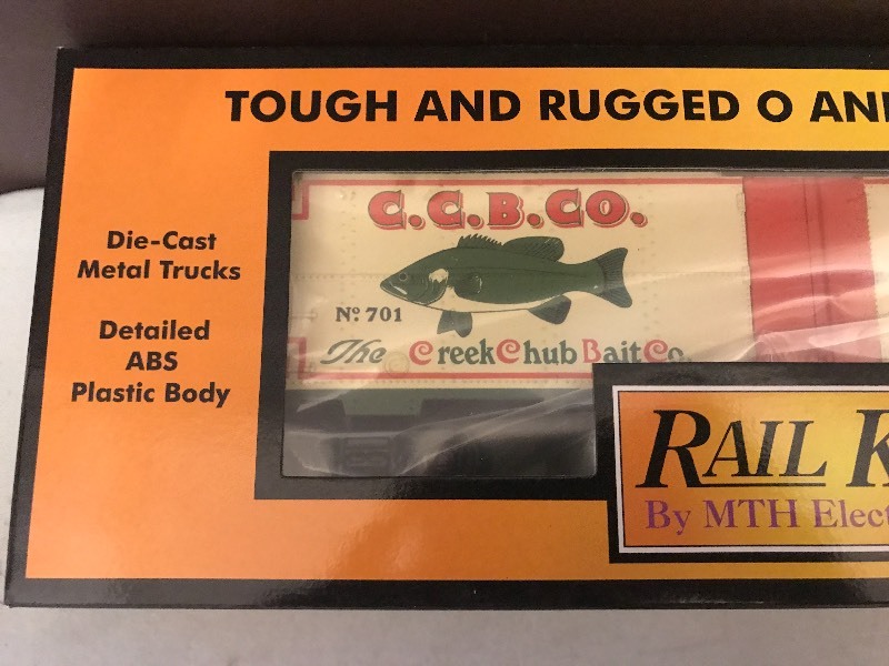 lot 216 image: RAIL KING by MTH CREEK CHUB BAIT CO. MODERN REEFER CAR