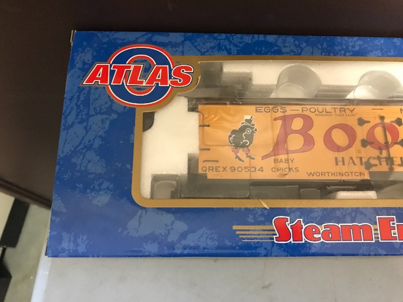 lot 225 image: ATLAS BOOTES HATCH 40 WOODSIDE REFRIGERATOR CAR 90534
