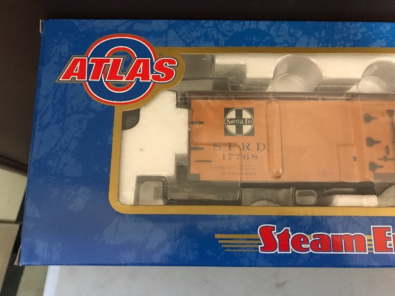 lot 226 image: ATLAS SANTA FE 40 WOODSIDE REFRIGERATOR CAR 17768