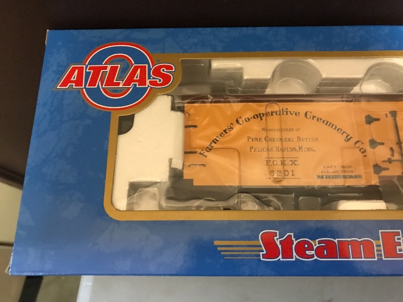 lot 238 image: ATLAS PELICAN 40 WOODSIDE REFRIGERATOR CAR 6301