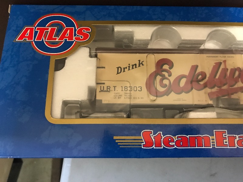 lot 240 image: ATLAS EDELWEISS 40 WOODSIDE REFRIGERATOR CAR 18303