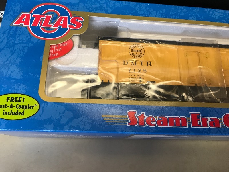 lot 248 image: ATLAS DULUTH, MISSABE, & IRON RANGE 36 WOOD REEFER CAR 7128