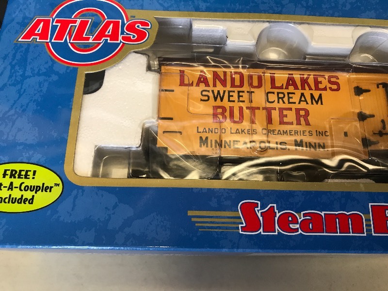 lot 250 image: ATLAS LAND O LAKES 40 WOOD REEFER CAR 10125
