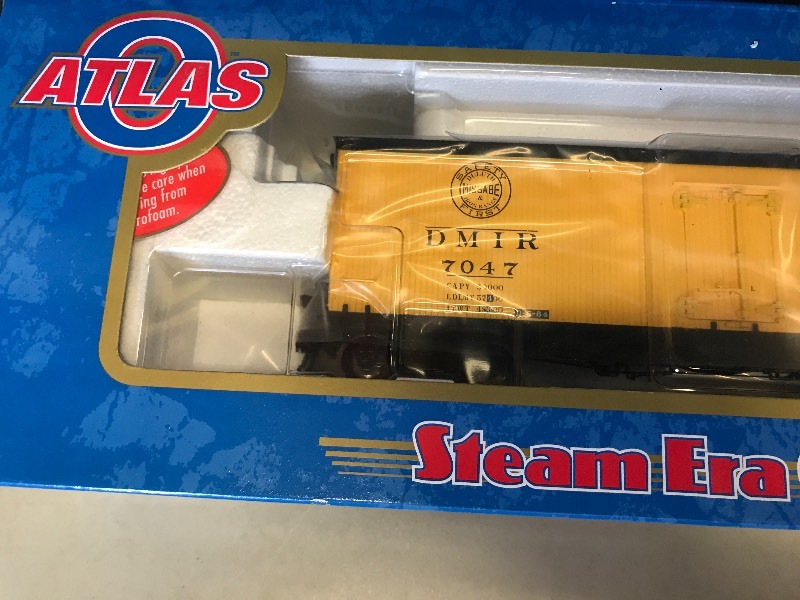 lot 257 image: ATLAS DULUTH, MISSABE, & IRON RANGE 36 WOOD REEFER CAR 7047