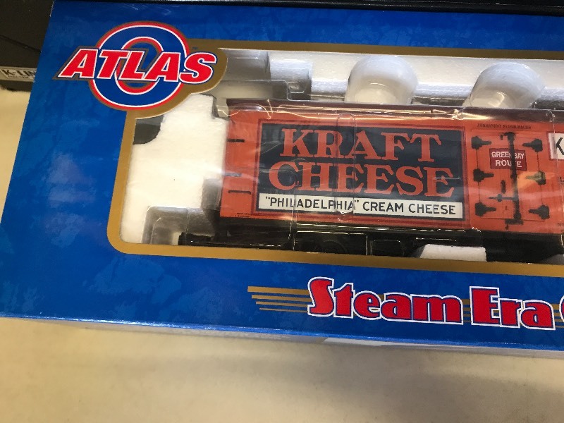 lot 263 image: ATLAS KRAFT PHENIX 40 WOODSIDE REFRIGERATOR CAR 11125