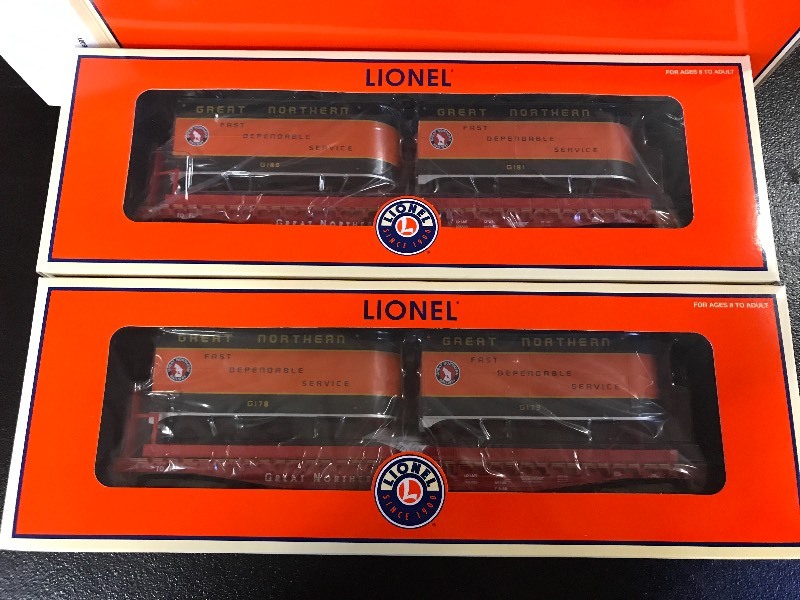 lot 314 image: LIONEL GREAT NORTHERN FLATCAR 2-PACK