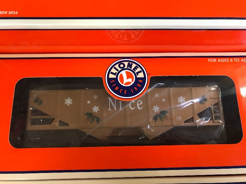 lot 327 image: LIONEL NAUGHTY & NICE CHRISTMAS HOPPER 2 PACK
